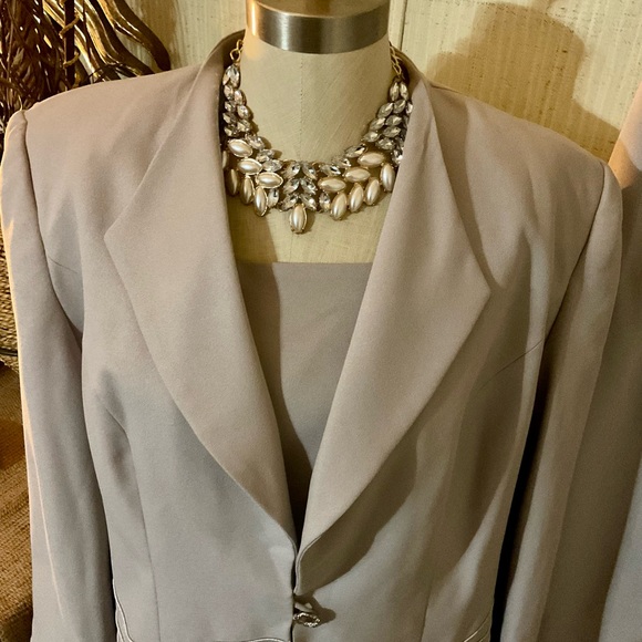 Nina Rossi Skirt Suit Size 18w Gray - Picture 4 of 6